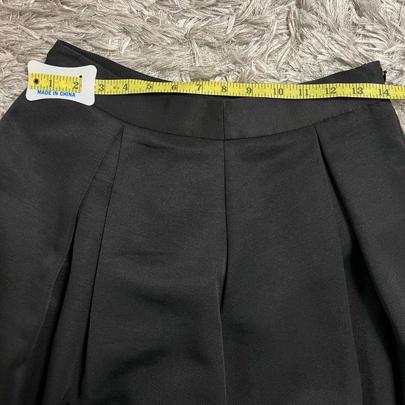 EXPRESS Pleated A-Line Circle Skirt Crochet Lace - Picture 5 of 6